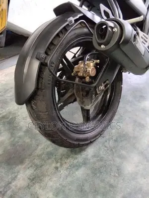 Yamaha R15 2016