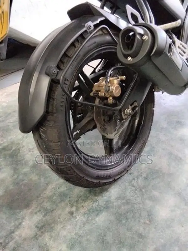 Yamaha R15 2016