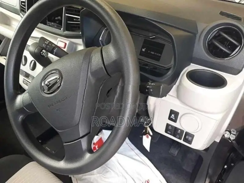 Daihatsu Mira ES X SA3 2025