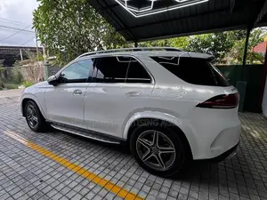 Mercedes Benz GLE 300D 4MATIC AMG Line 2019