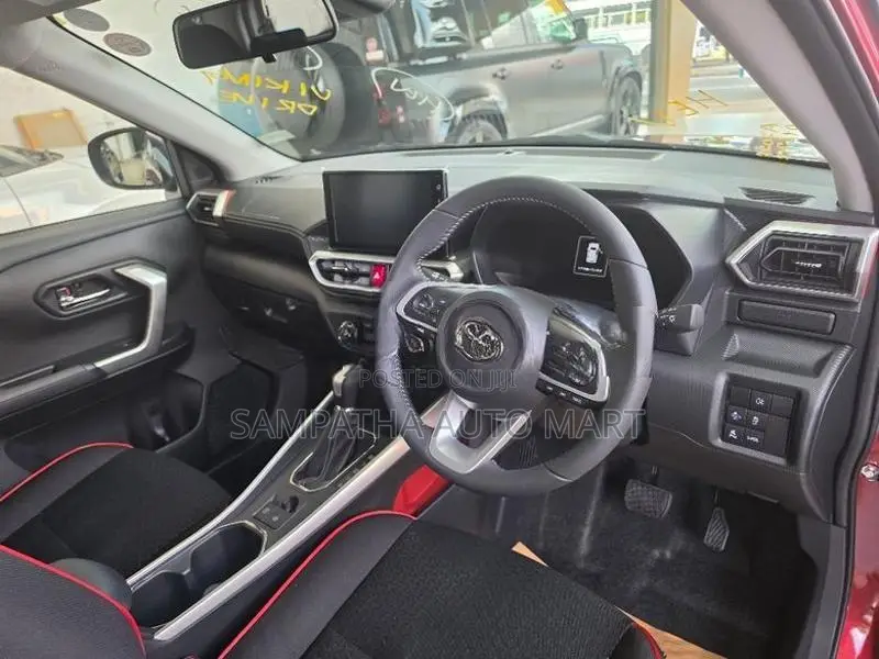 Toyota Raize Z HYBRID BLIND SPOT 2026