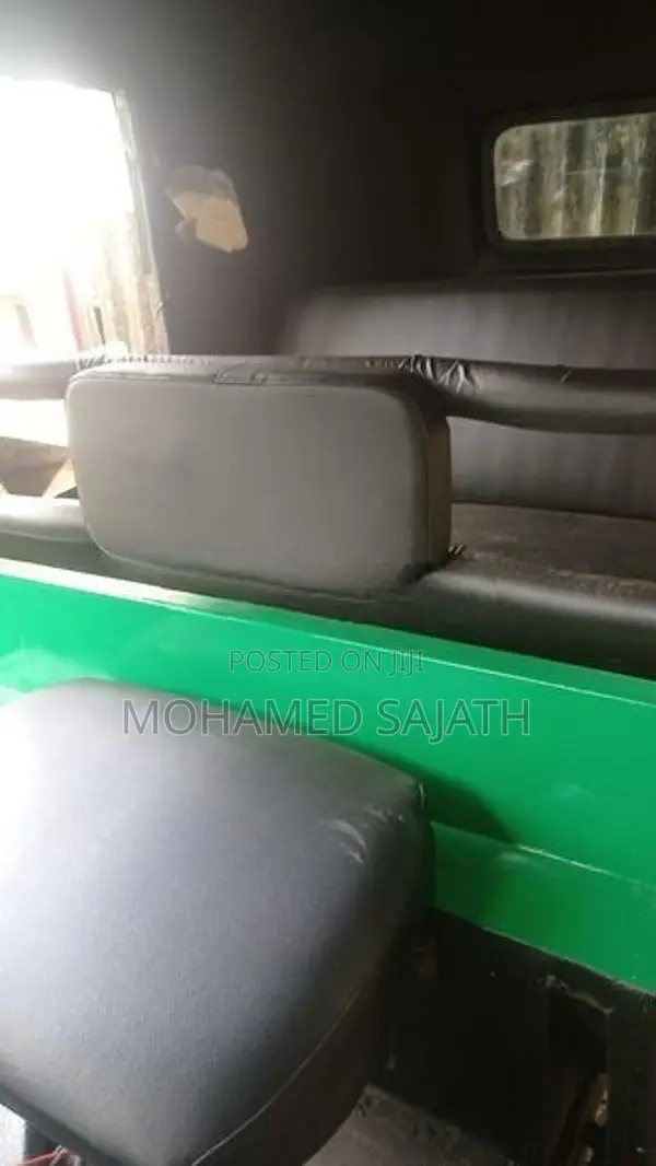 Bajaj RE 2003