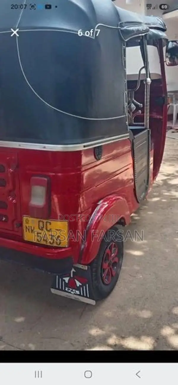 Bajaj RE 2005