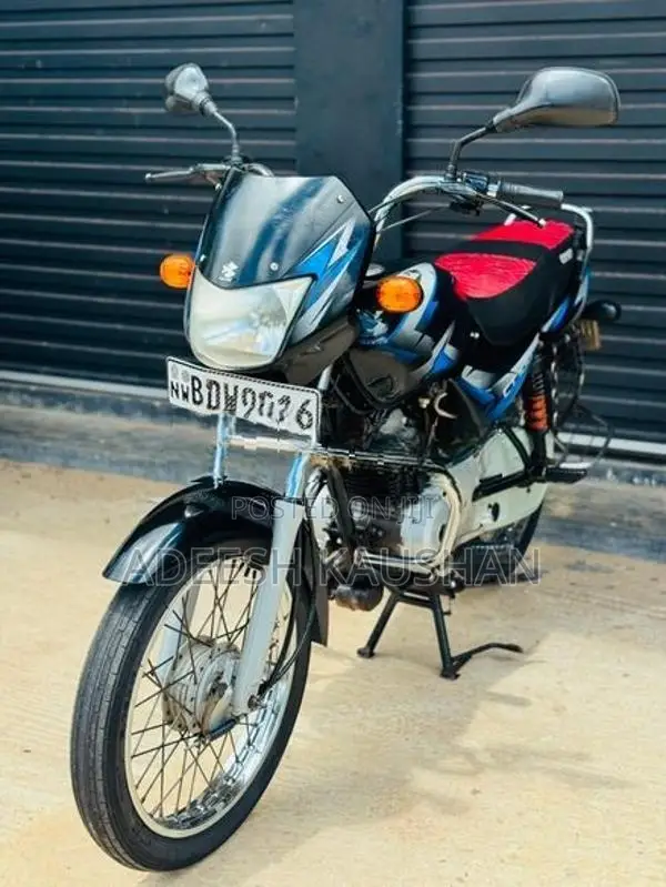 Bajaj CT100 2016