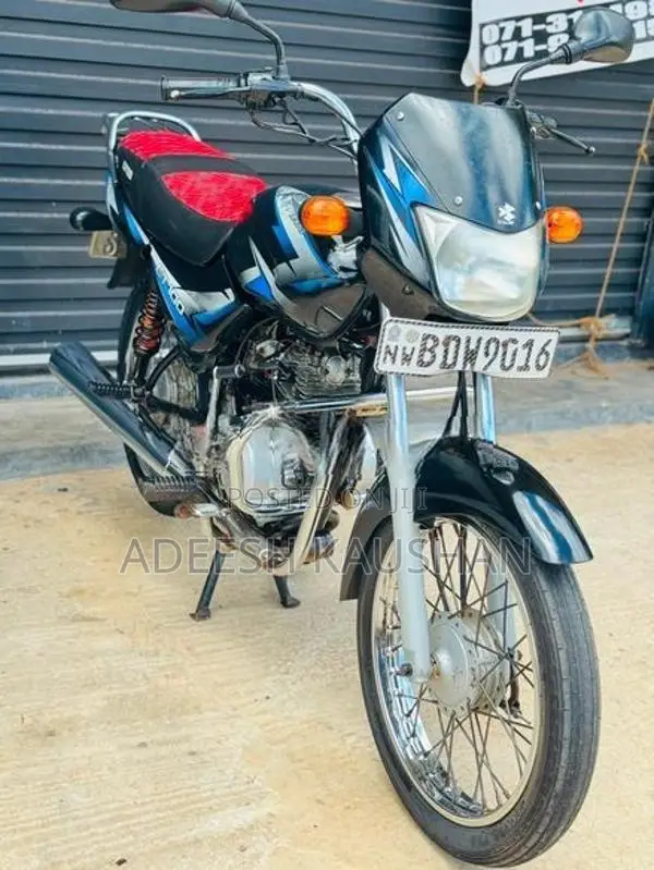 Bajaj CT100 2016