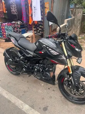 Bajaj Pulsar N160 2025
