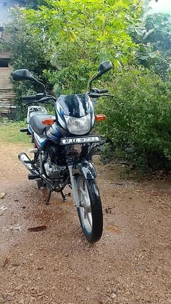 Bajaj CT100 2025