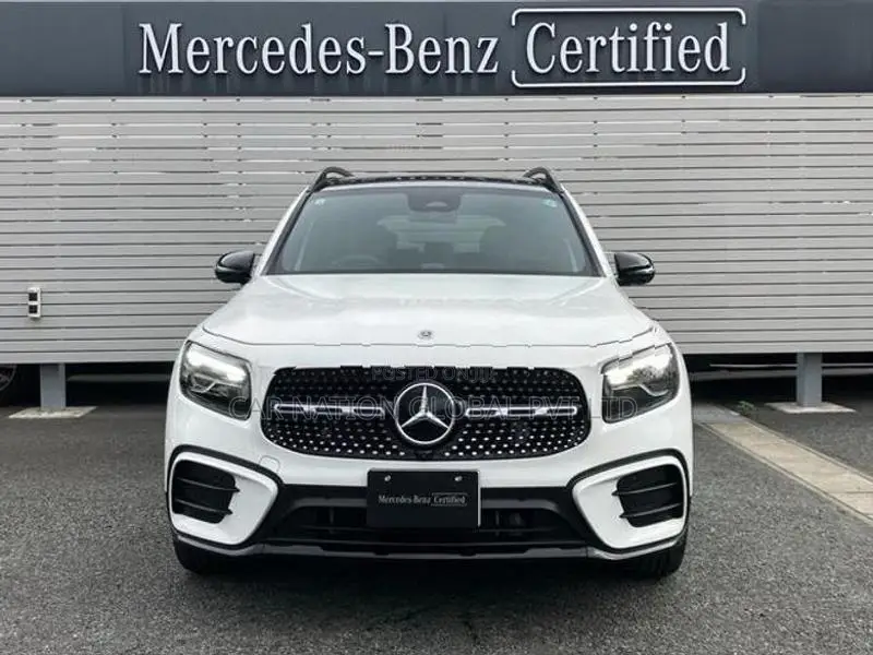 Mercedes Benz GLB 180 Urban Stars AMG 2025