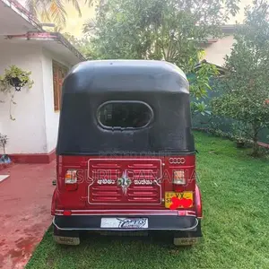 Bajaj RE 2012