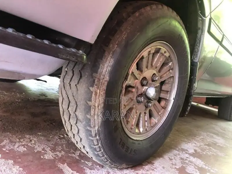 Hiace Dolphin 14 Inch Alloy Wheels with Tires