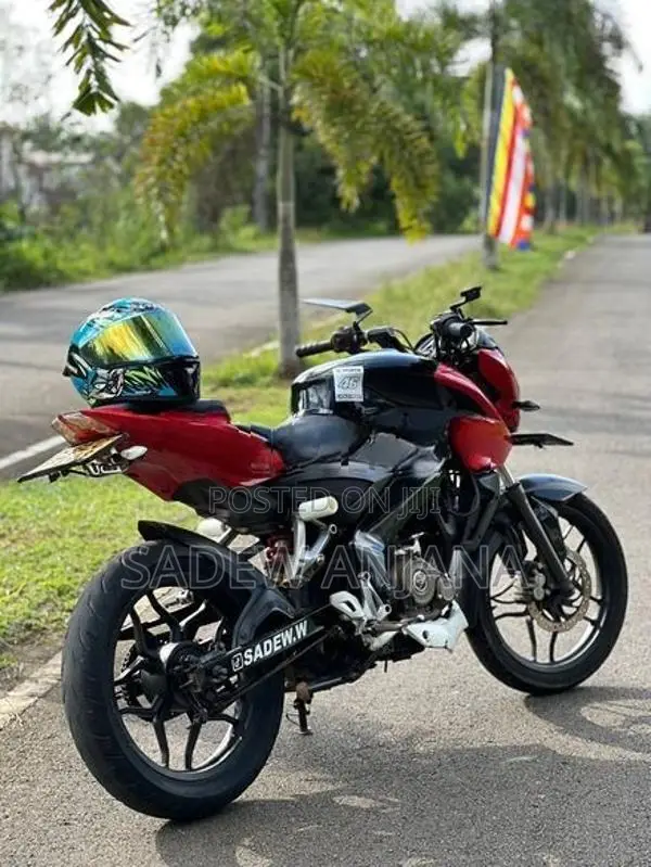 Bajaj Pulsar NS160 2016