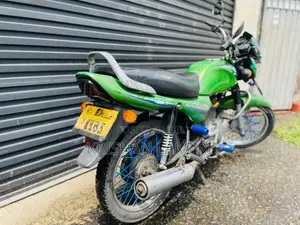 Bajaj Caliber 2004