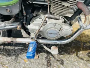Bajaj Caliber 2004