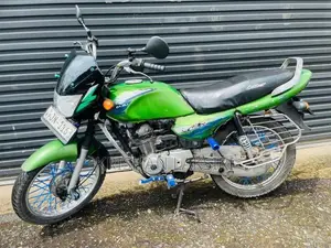 Bajaj Caliber 2004