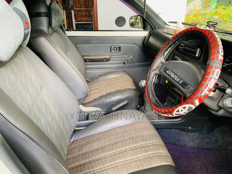 Toyota Corolla 1990