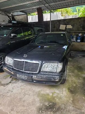 Mercedes Benz S300 1993