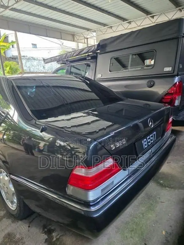 Mercedes Benz S300 1993