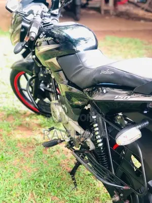 Bajaj Pulsar 150 2017