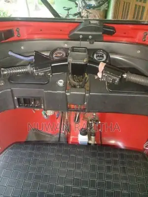 Bajaj RE 2018