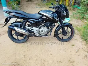 Bajaj Pulsar 150 2015