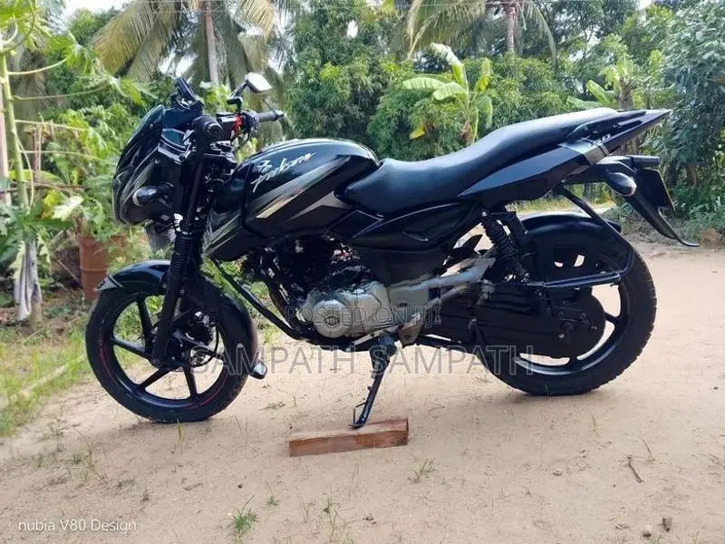 Bajaj Pulsar 150 2015