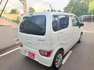 Suzuki Wagon R FX 2024