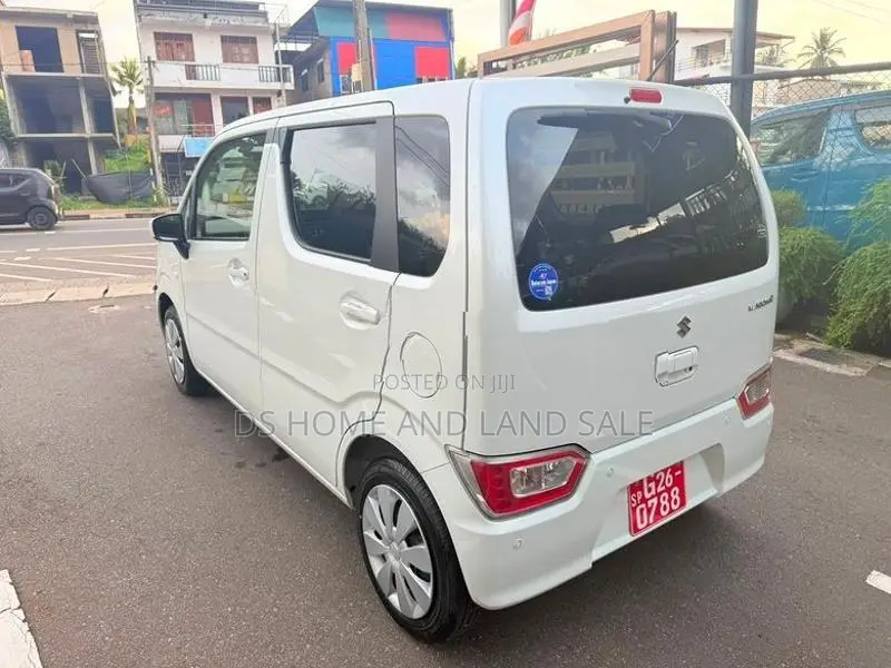 Suzuki Wagon R FX 2024