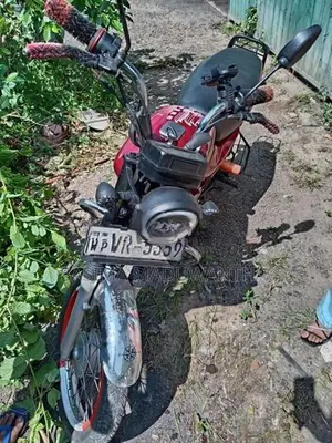 Bajaj Boxer 2014