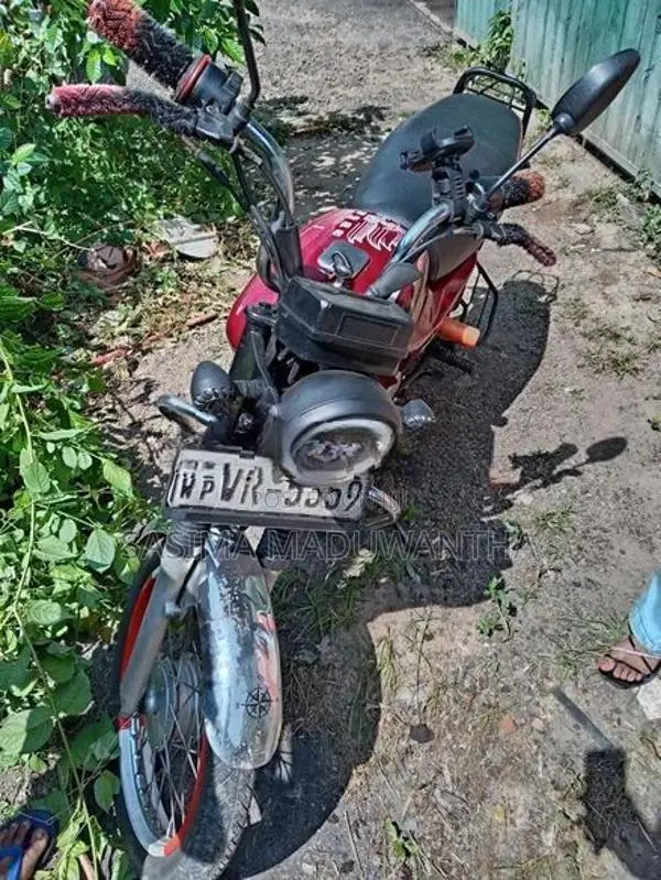 Bajaj Boxer 2014