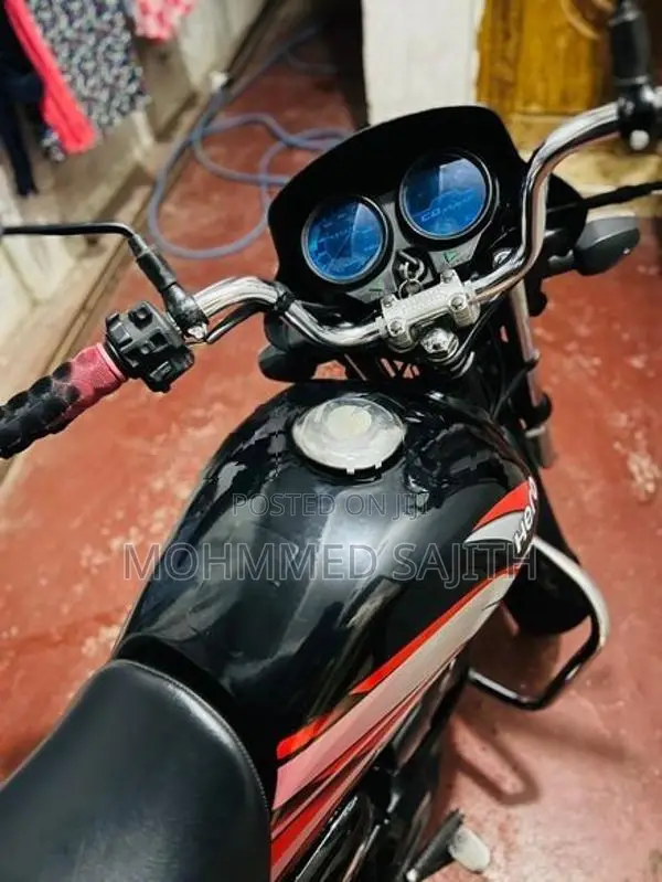 Hero HF Deluxe 2012