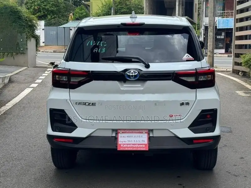 Toyota Raize Z Hybrid 2025