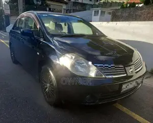 Nissan Tiida Latio 2008