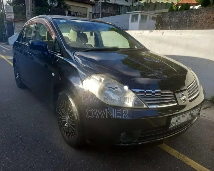Nissan Tiida Latio 2008