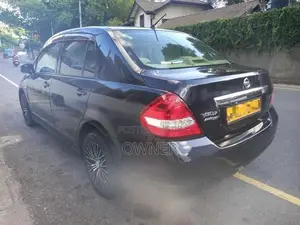 Nissan Tiida Latio 2008