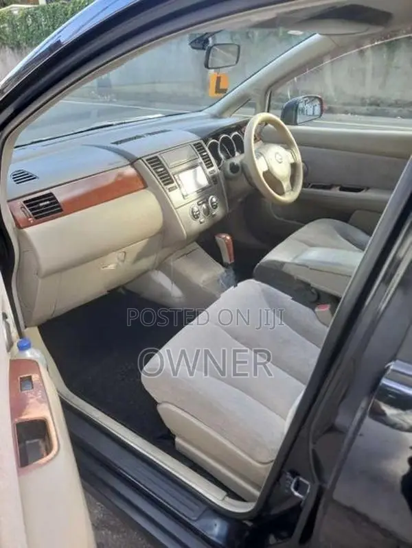 Nissan Tiida Latio 2008