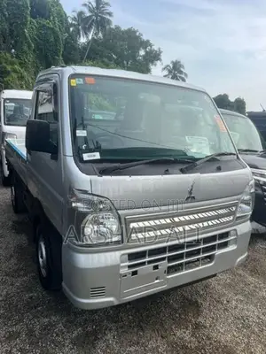 Suzuki Carry 2023