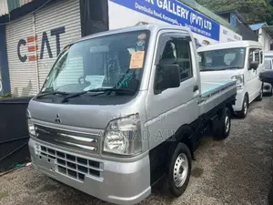 Suzuki Carry 2023