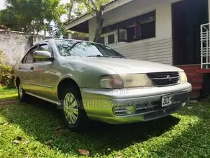 Nissan Sunny FB14 1996