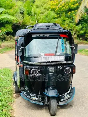 Bajaj RE 2012