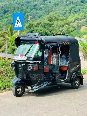 Bajaj RE 2012