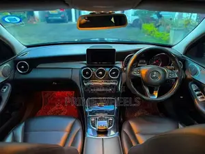 Mercedes Benz C200 Amgline 2015