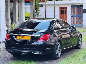 Mercedes Benz C200 Amgline 2015