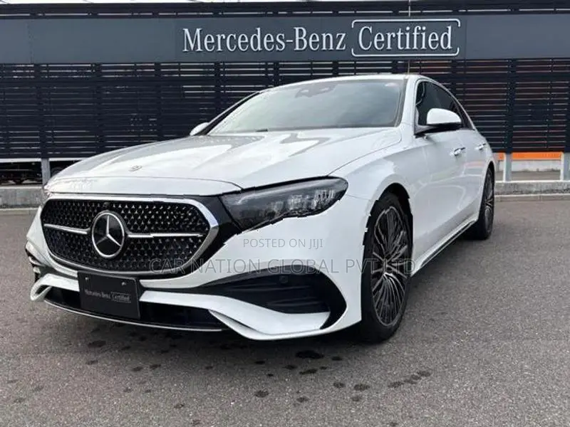 Mercedes Benz E200 Avantgarde AMG Line 2025