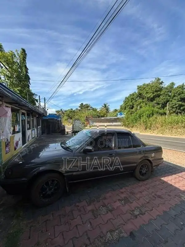 Nissan Sunny FB13 1994