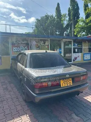 Nissan Sunny FB13 1994