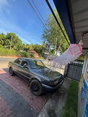 Nissan Sunny FB13 1994