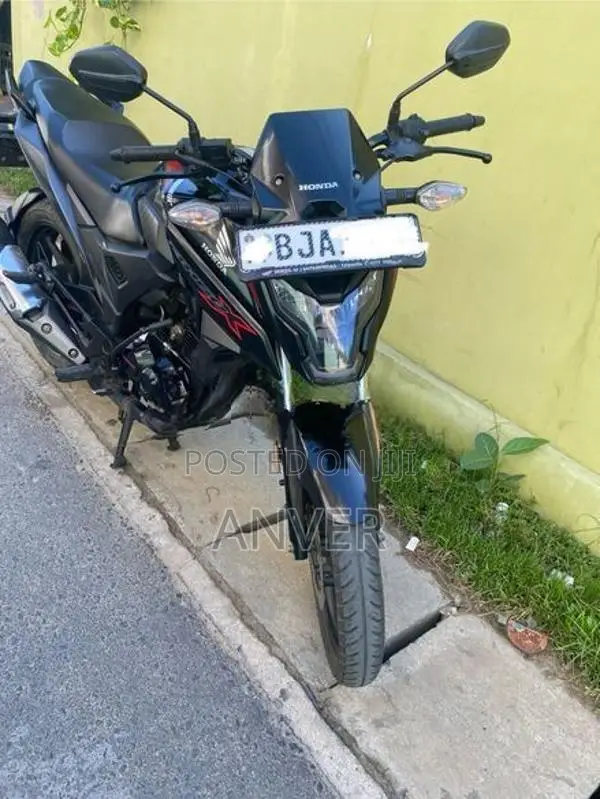 Honda X-Blade CB160 2020
