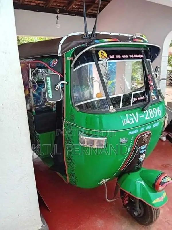Bajaj RE 2003