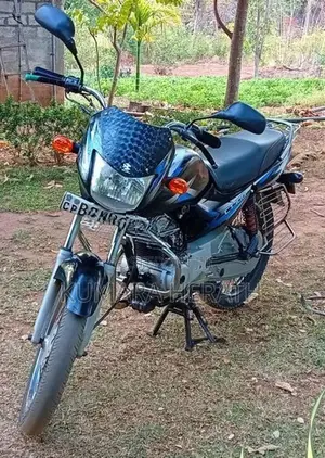 Bajaj CT100 2015