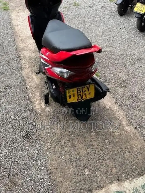 Yamaha RayZR 2015